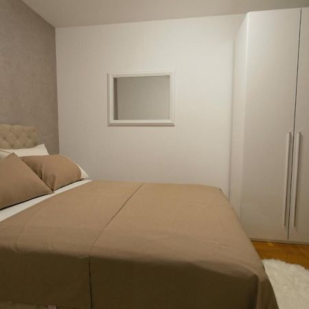 Apartman Sunset Sremska Mitrovica Eksteriør bilde