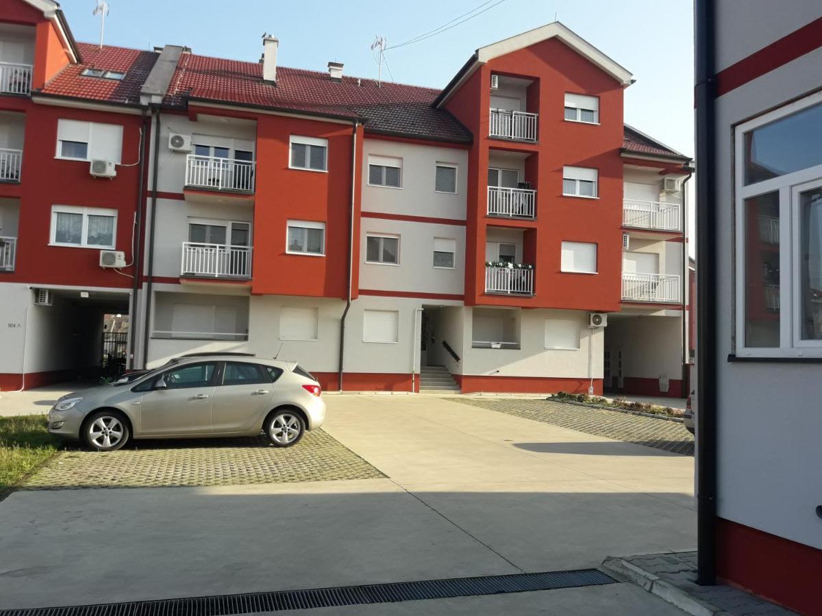 Apartman Sunset Sremska Mitrovica Eksteriør bilde