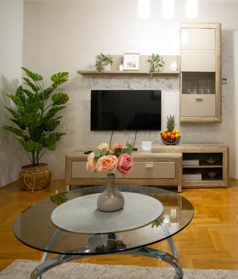 Apartman Sunset Sremska Mitrovica Eksteriør bilde